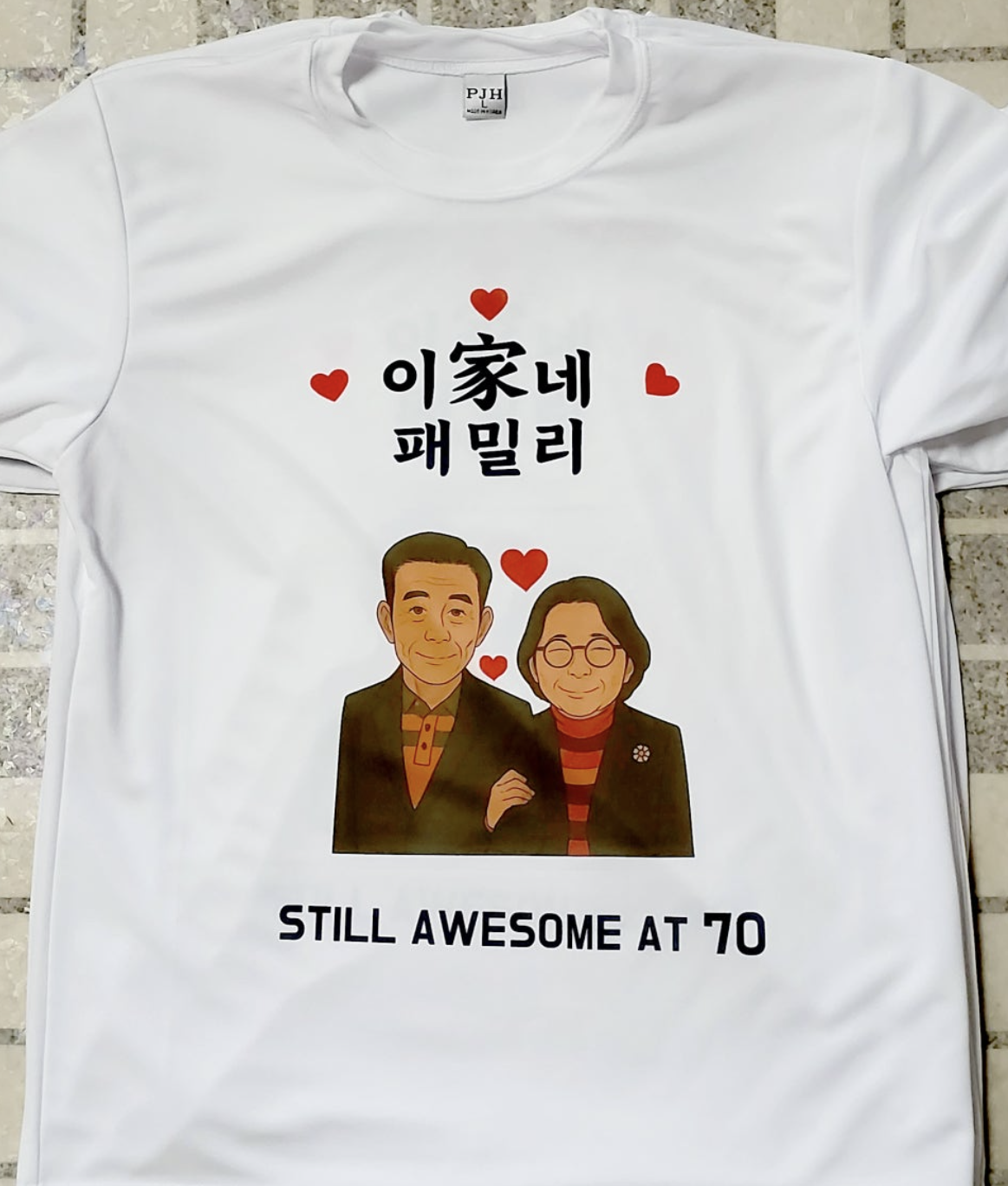 티셔츠 한 장도 정성스럽게 제작